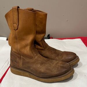 Classic Tan Leather Western Boots